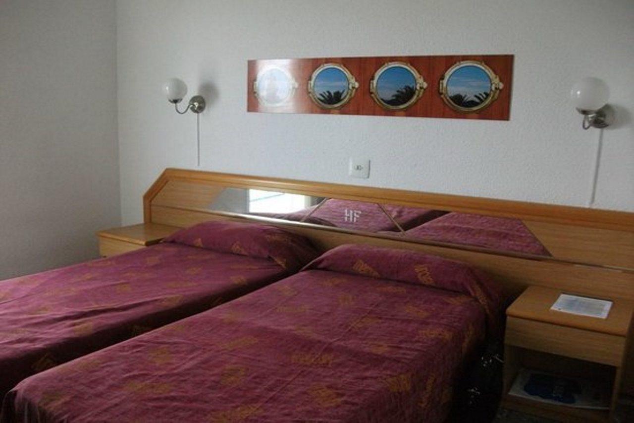 Hotel Fragata Calella Exterior photo